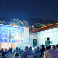 Vis, Komiža, ljetno kino